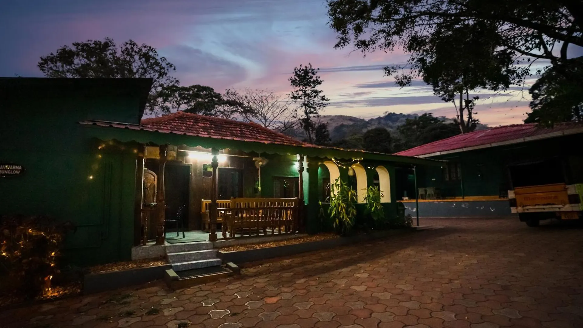 Hill Valley Farm House Nelliyampathy 3*,  India