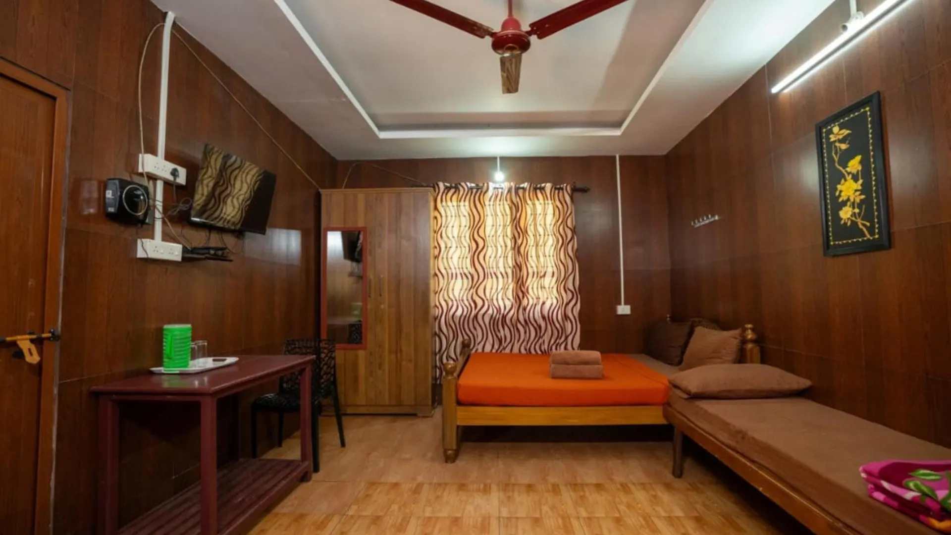 Hill Valley Farm House Nelliyampathy
