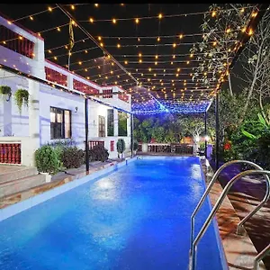 https://villa-achal-farm.top-gurgaonhotels.com