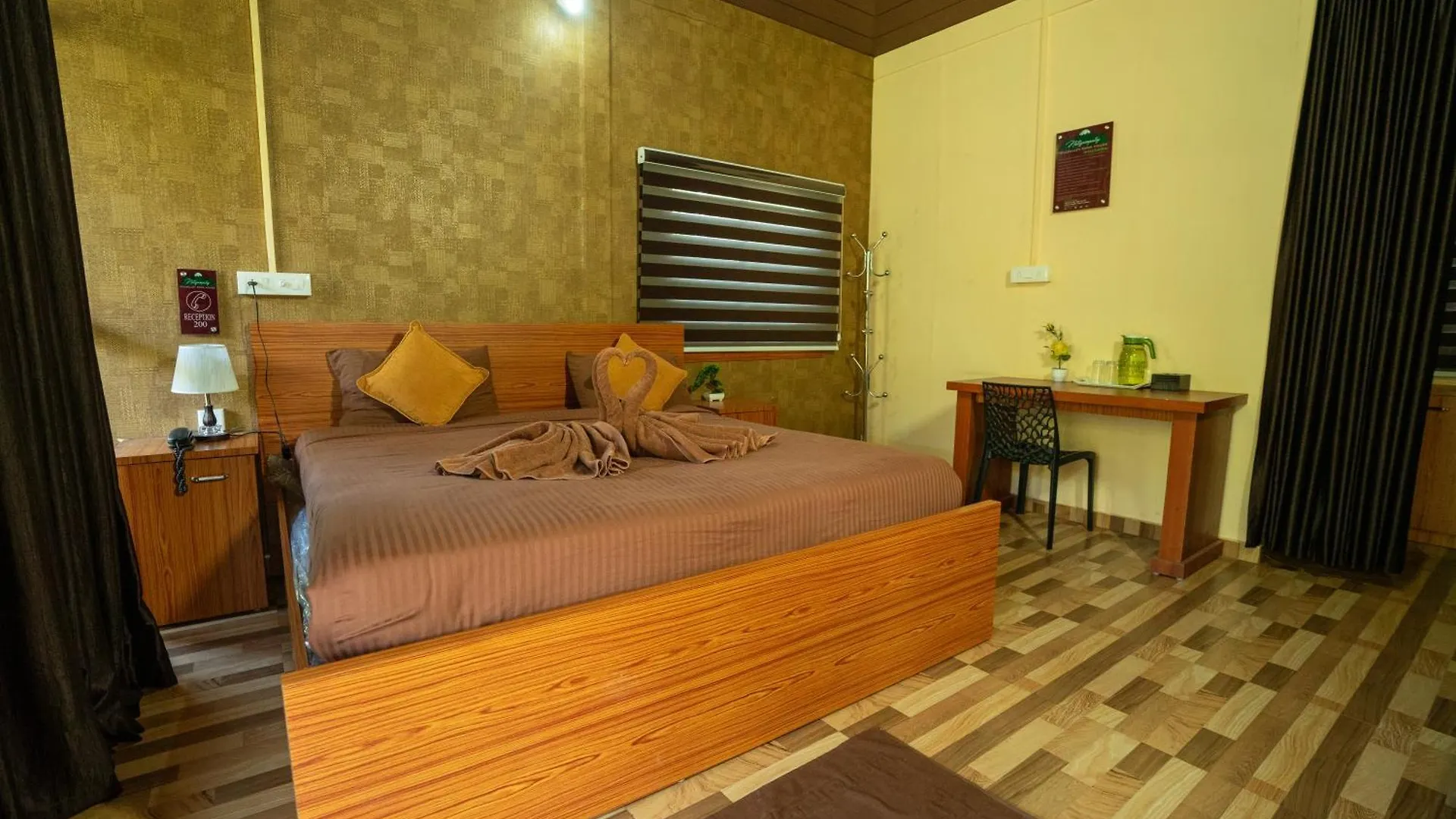 Hill Valley Farm House Nelliyampathy Resort